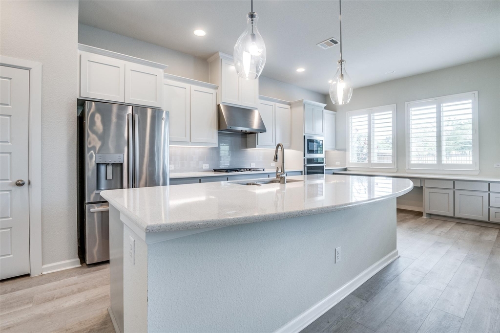 1407 Lone Eagle Way - Photo 10