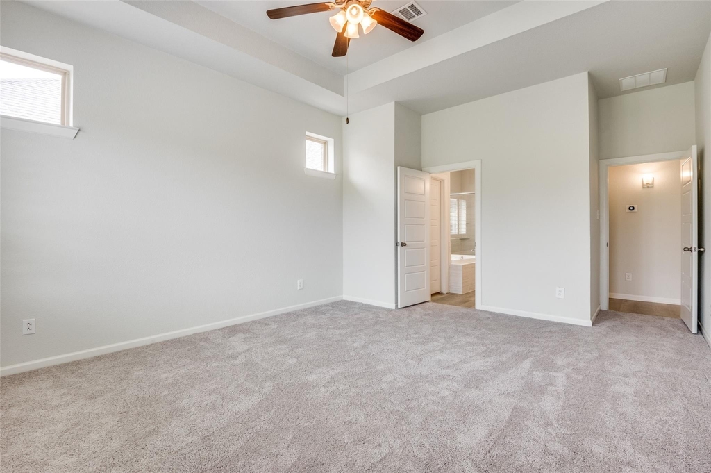 1407 Lone Eagle Way - Photo 15
