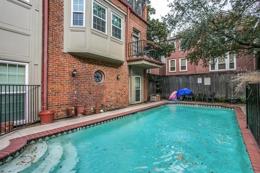 4419 Holland Avenue - Photo 4