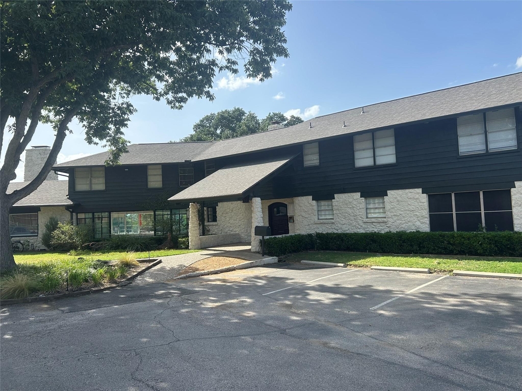 2601 Country Place - Photo 28
