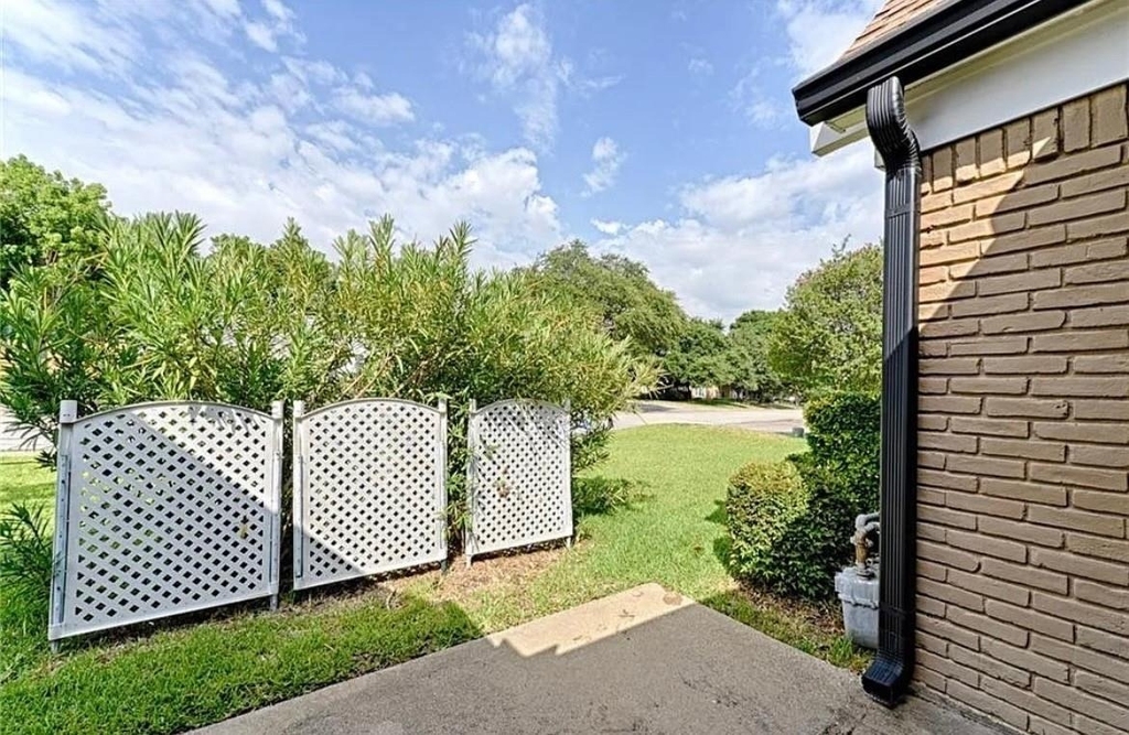 2601 Country Place - Photo 24