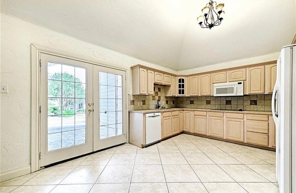 2601 Country Place - Photo 3