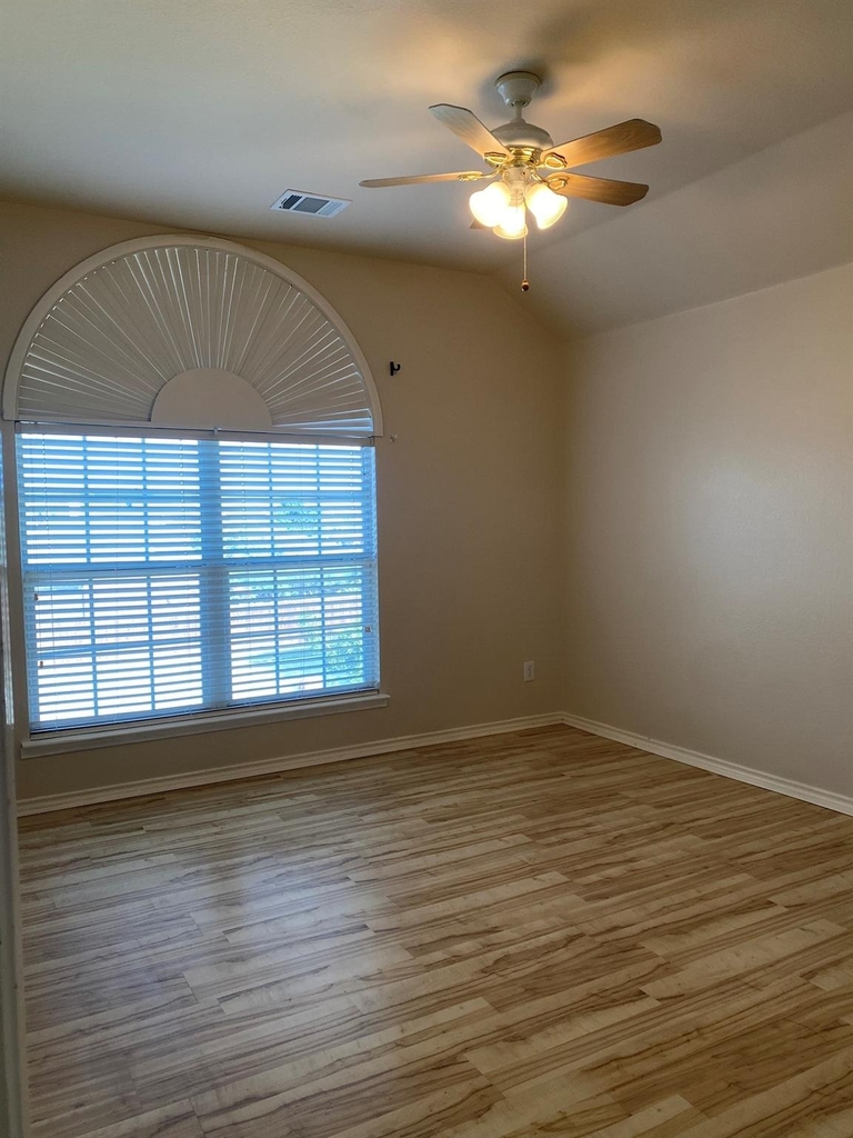9367 Aristocrat Lane - Photo 18