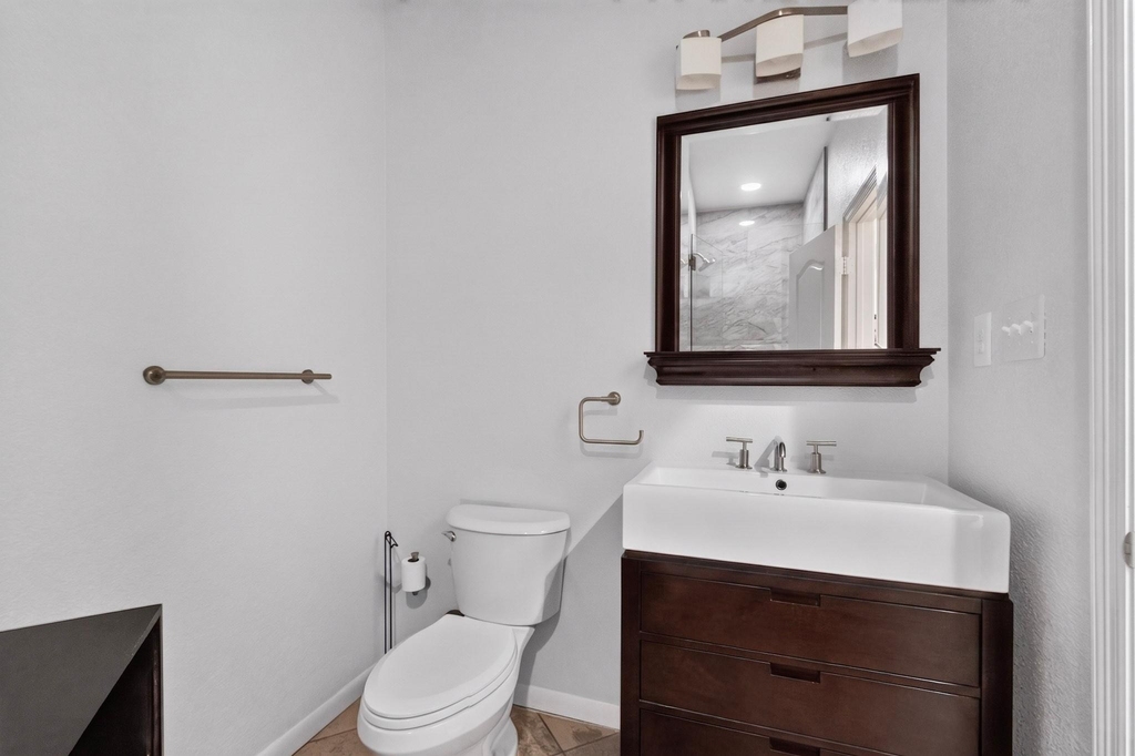 713 Mockingbird Court - Photo 31