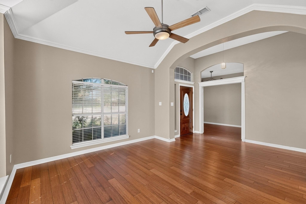 713 Mockingbird Court - Photo 4