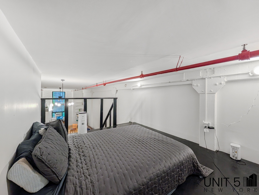 345 Eldert Street - Photo 7