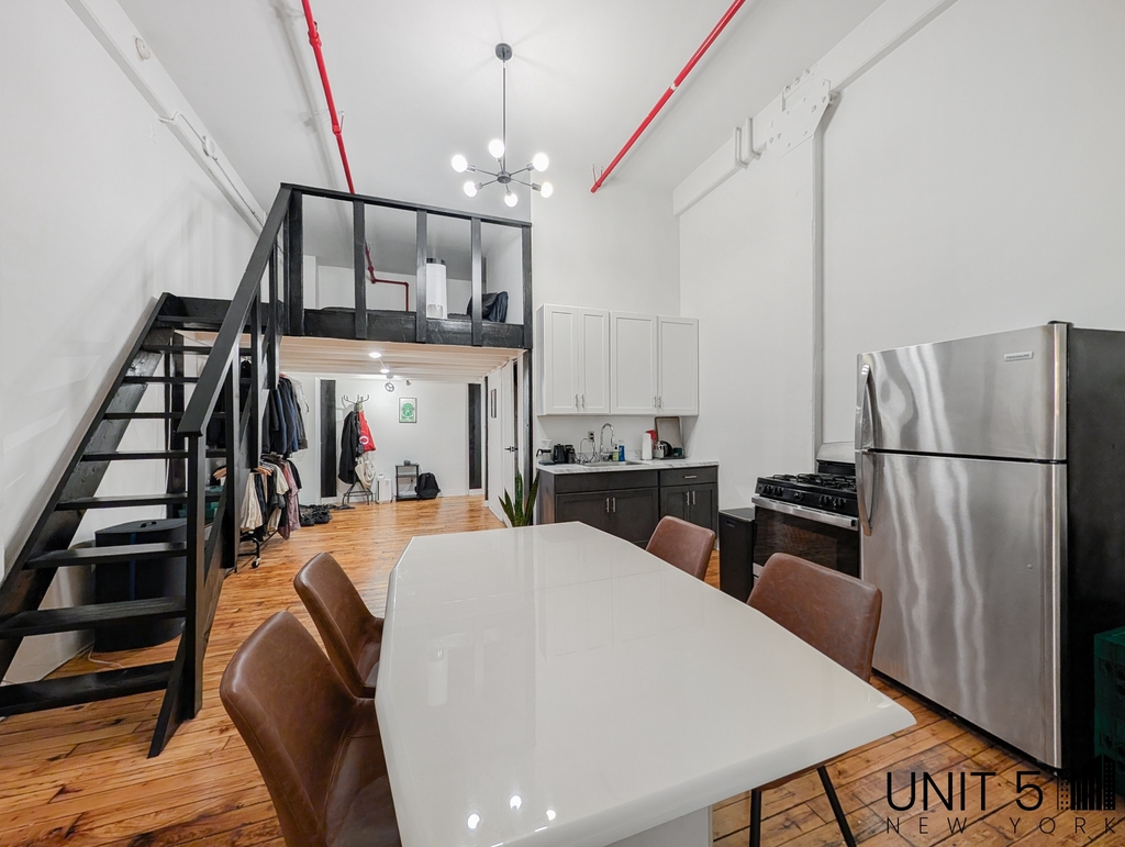 345 Eldert Street - Photo 3