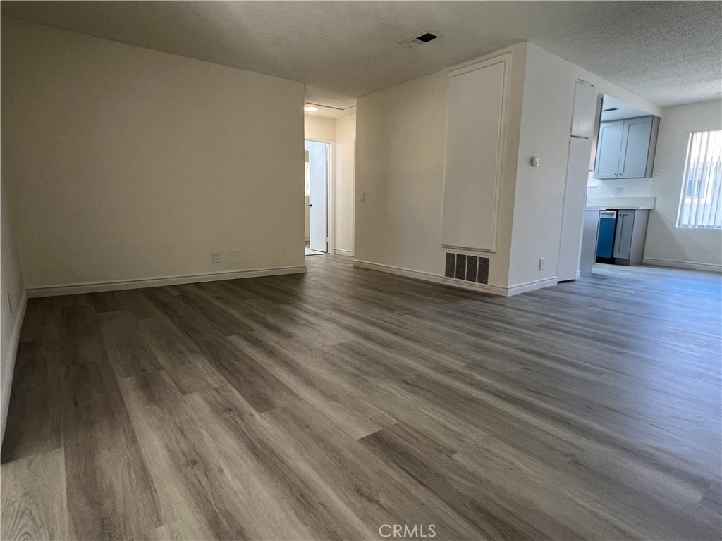 221 Grayson Way - Photo 3