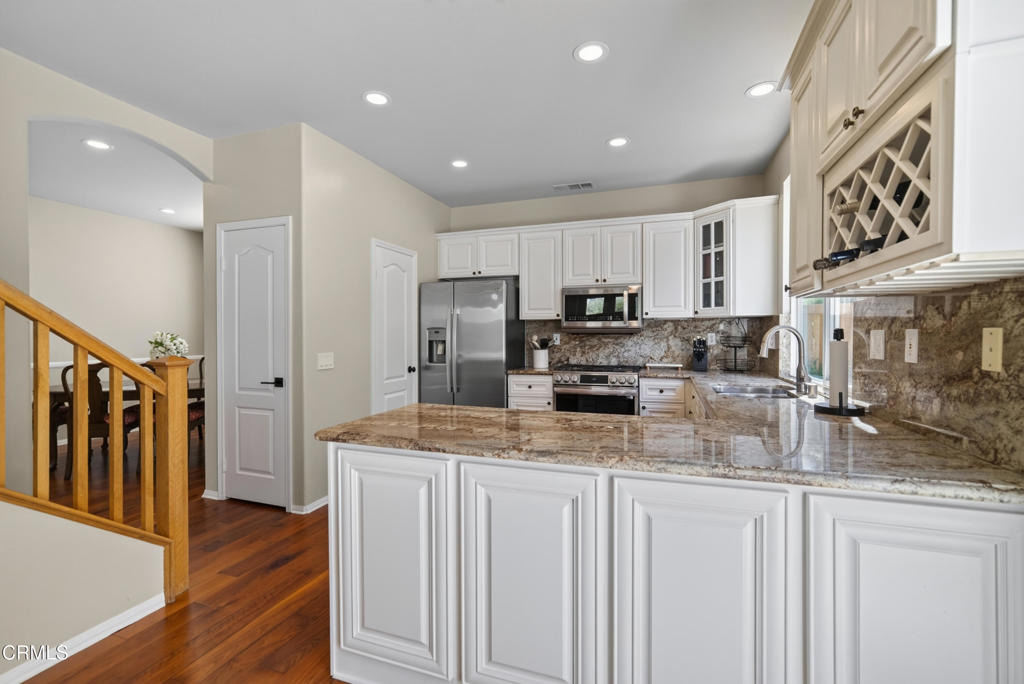 3889 Angeline Street - Photo 12