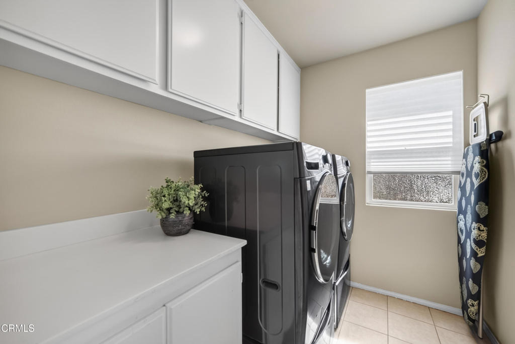 3889 Angeline Street - Photo 32