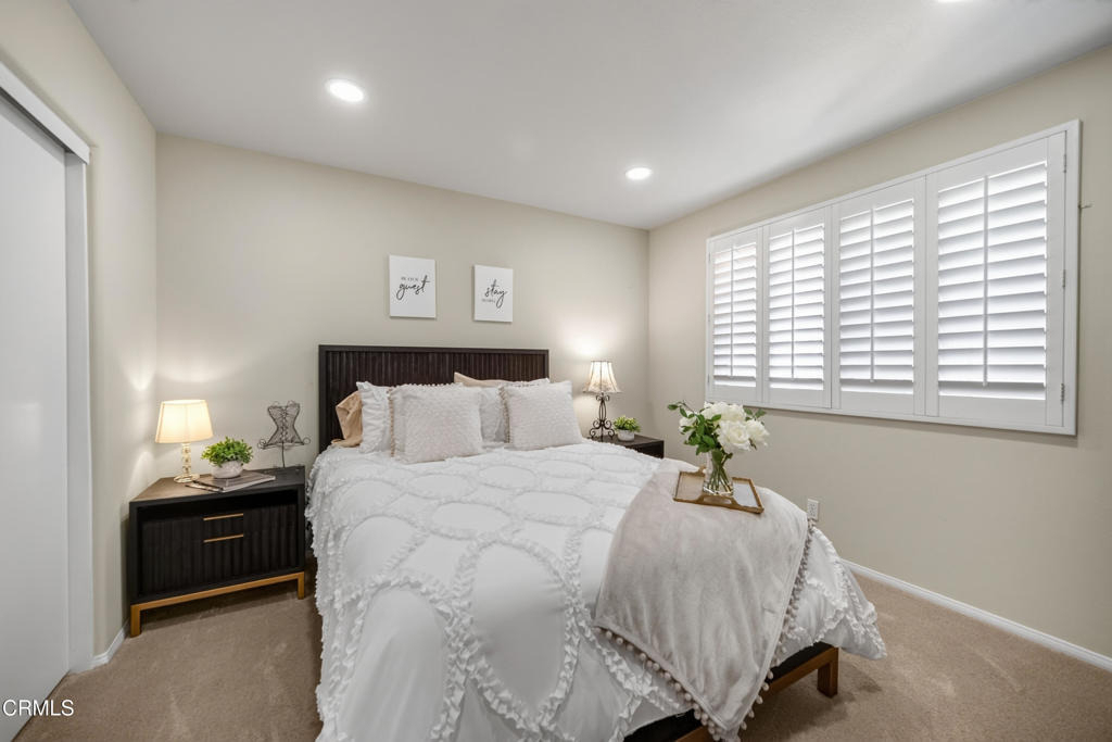 3889 Angeline Street - Photo 35