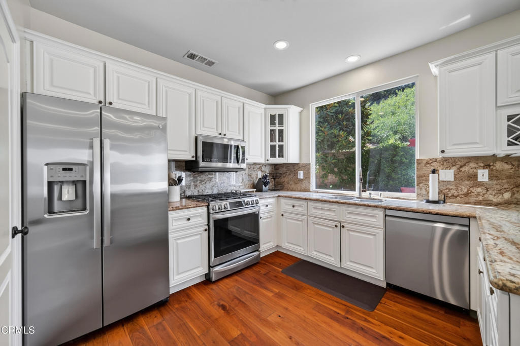 3889 Angeline Street - Photo 14