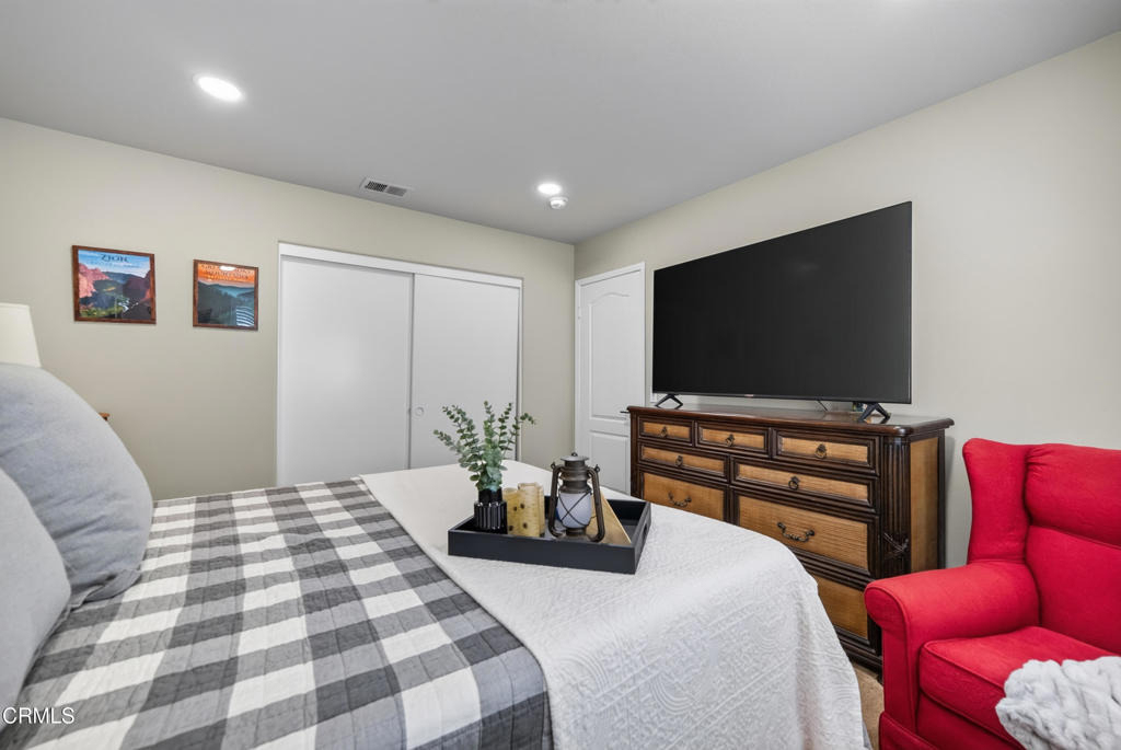 3889 Angeline Street - Photo 31