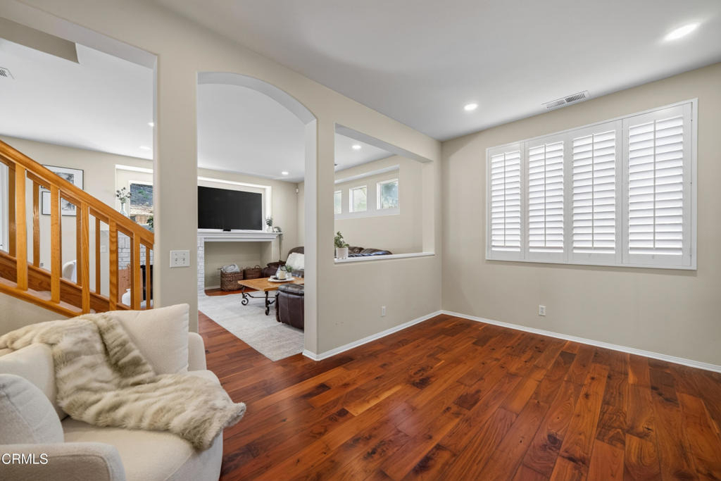 3889 Angeline Street - Photo 4