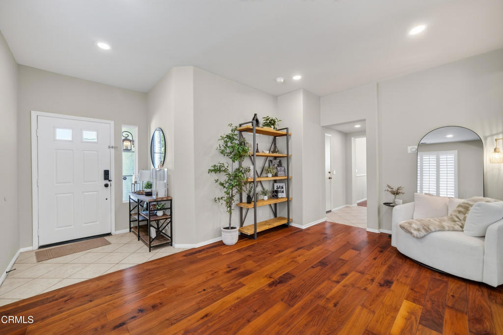 3889 Angeline Street - Photo 3