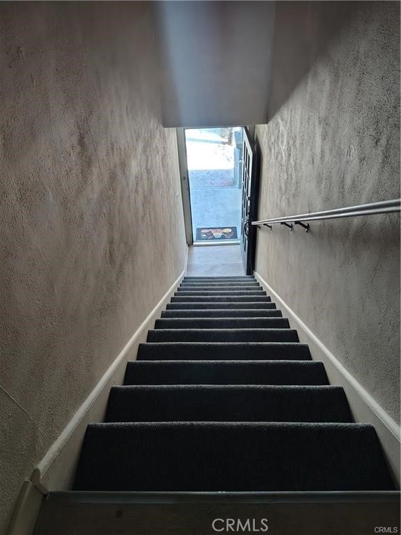 1279 W 9th - Photo 2