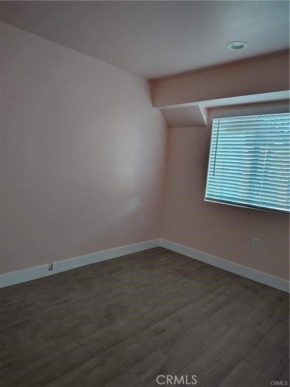921 Sixth - Photo 10