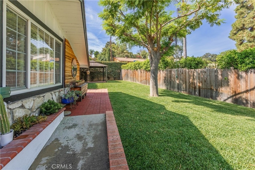 1836 Blazing Star Drive - Photo 3