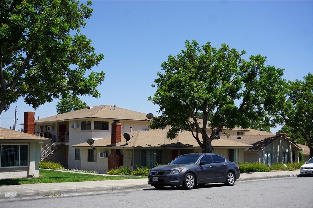7439 Napa Court - Photo 6
