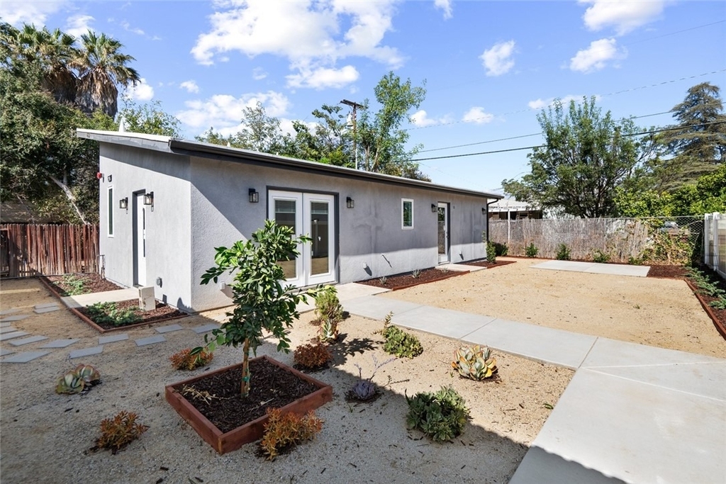 6652 Palm Avenue - Photo 0
