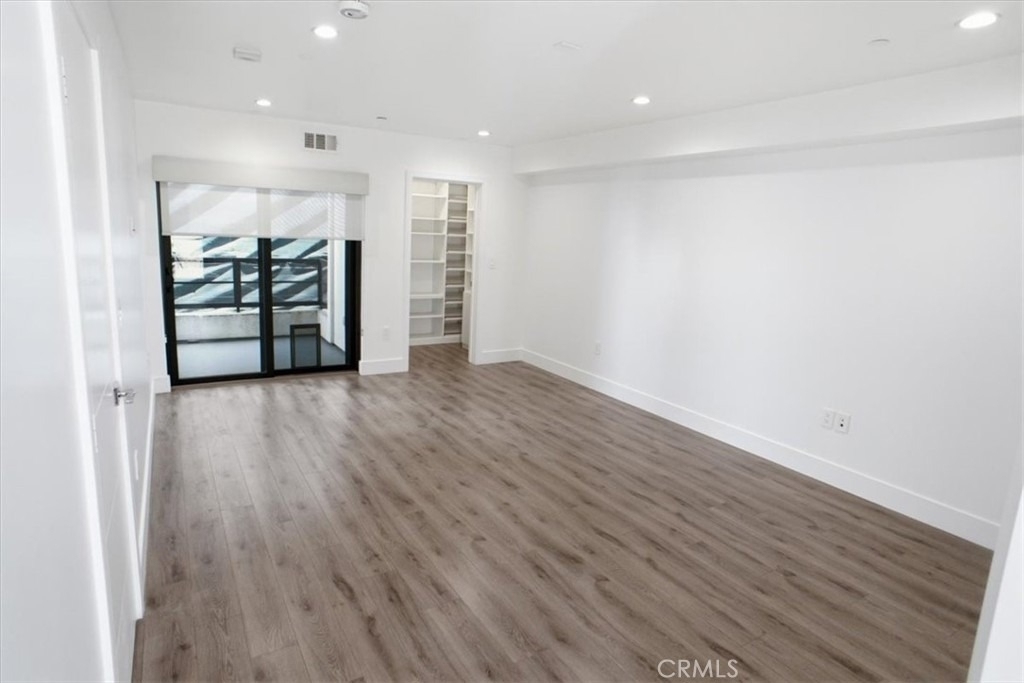 829 N Martel - Photo 7