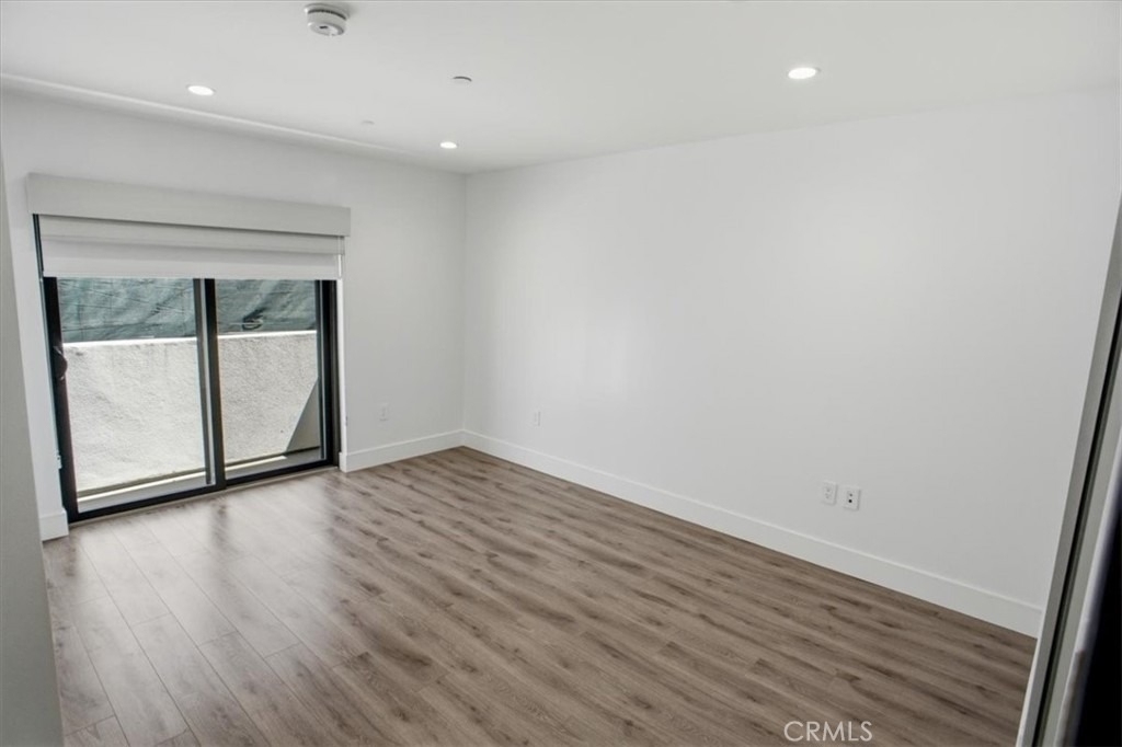 829 N Martel - Photo 12