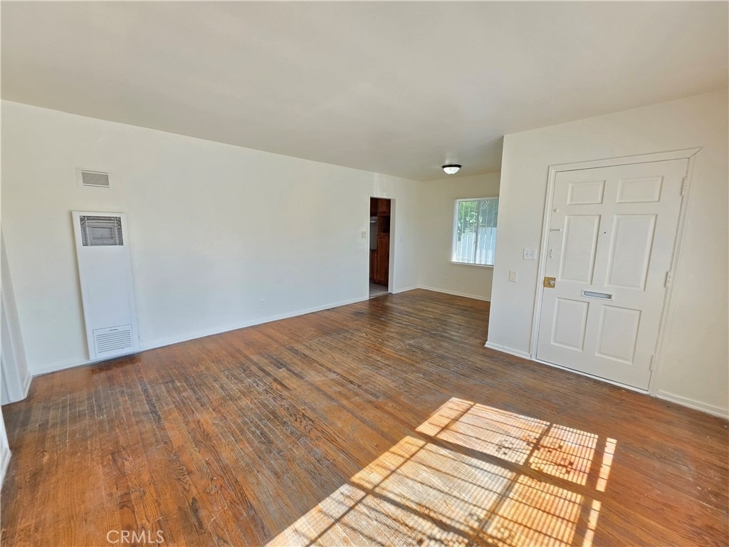 9618 Kalmia Street - Photo 6