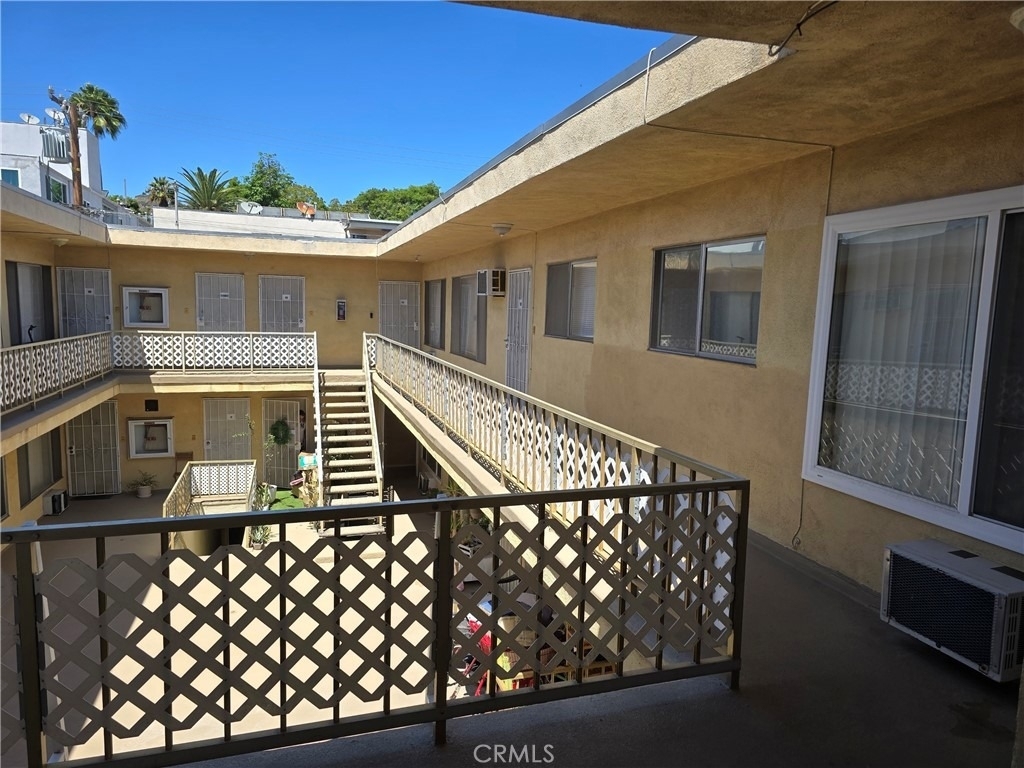 7549 Lexington Avenue - Photo 10