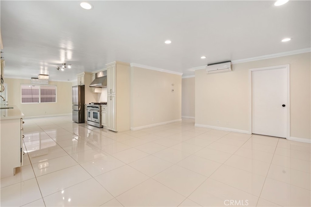 15406 Lull - Photo 32