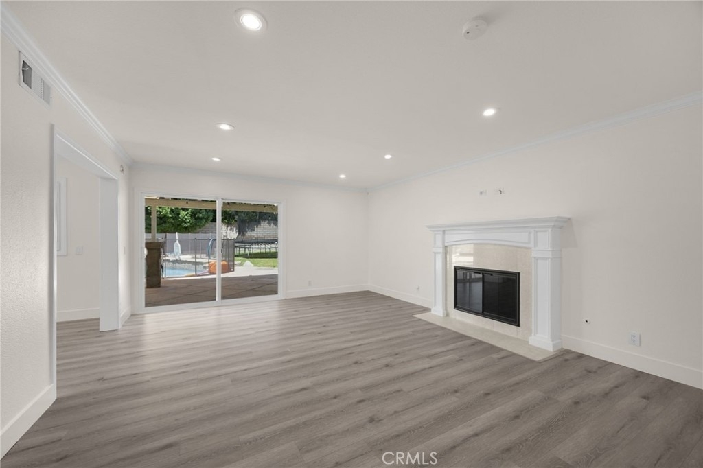 1025 Woodcrest - Photo 11