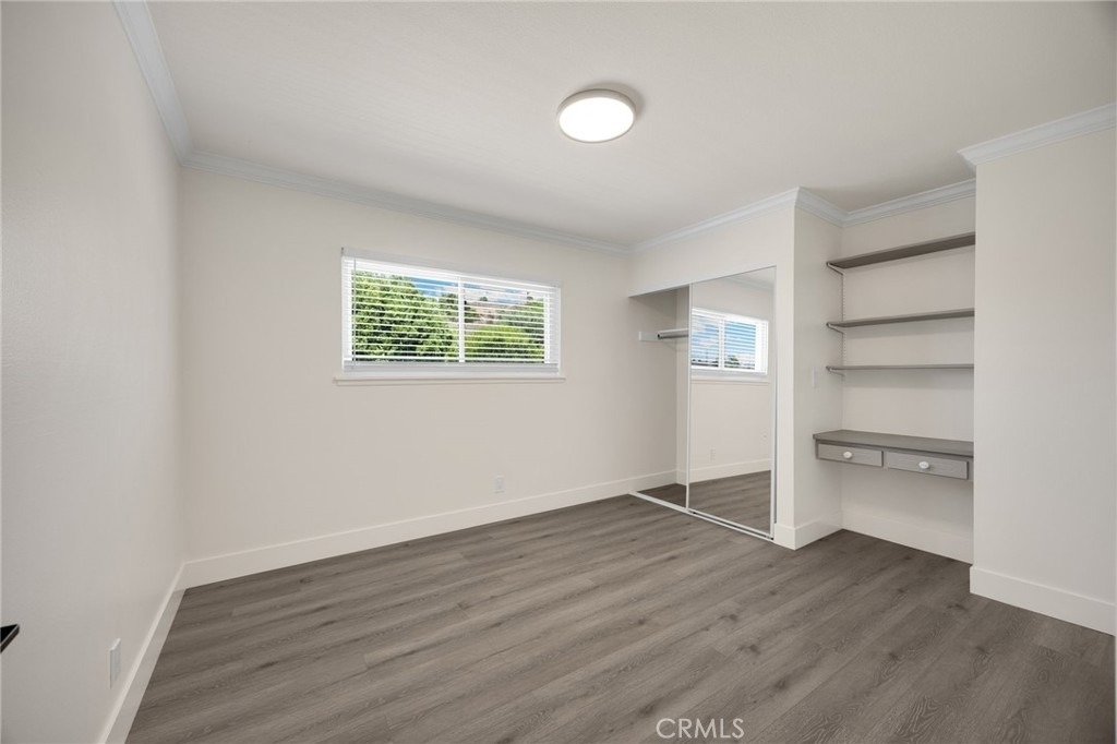 1025 Woodcrest - Photo 15