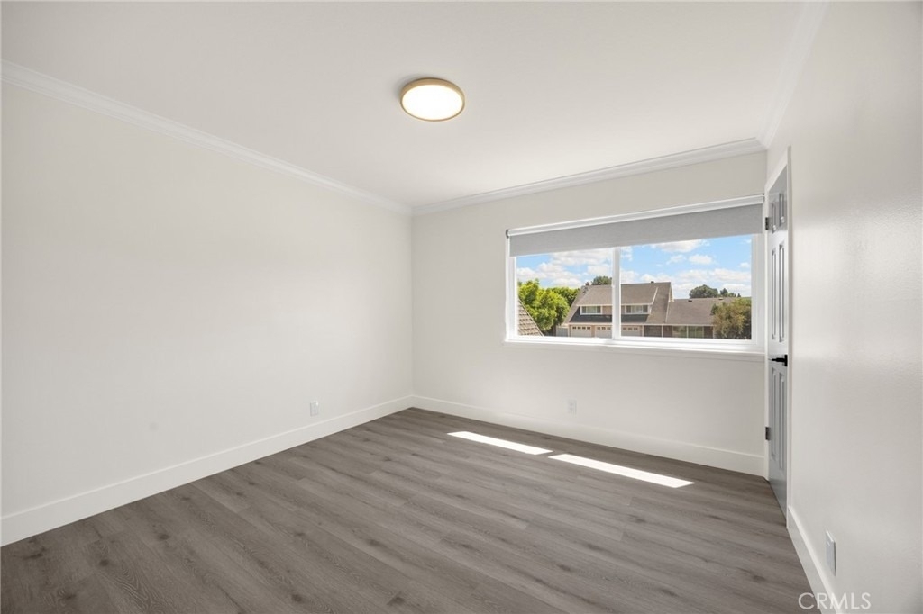 1025 Woodcrest - Photo 19