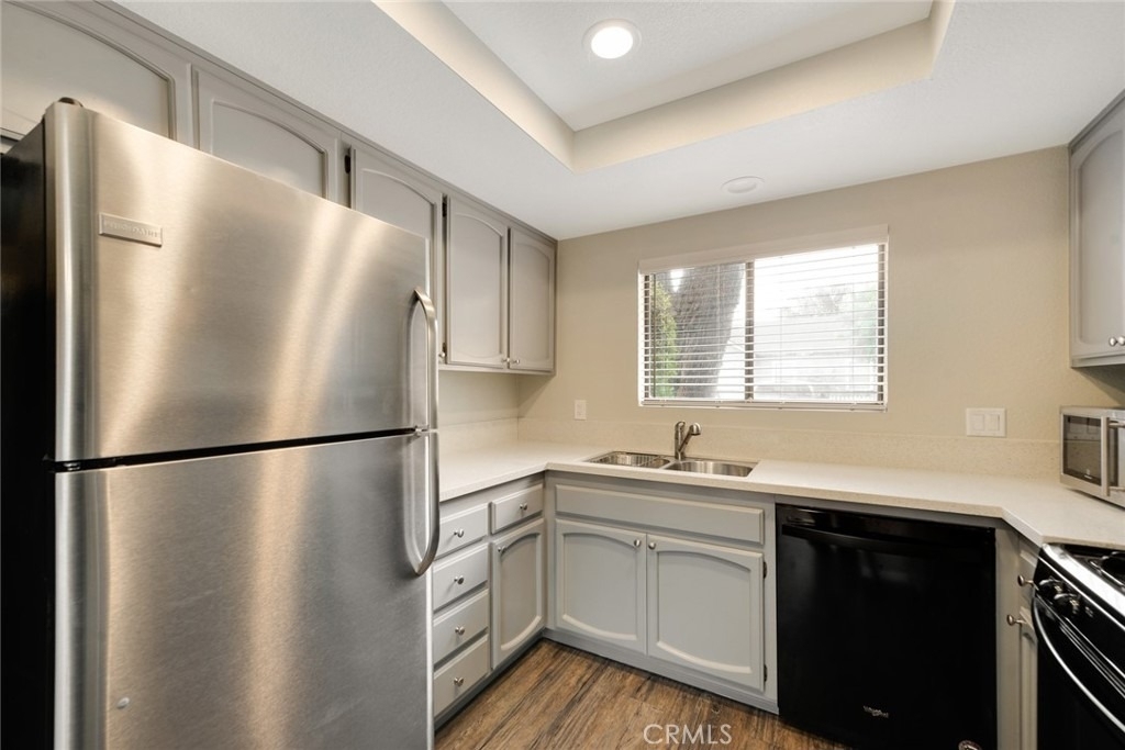 900 N Harbor Boulevard - Photo 18