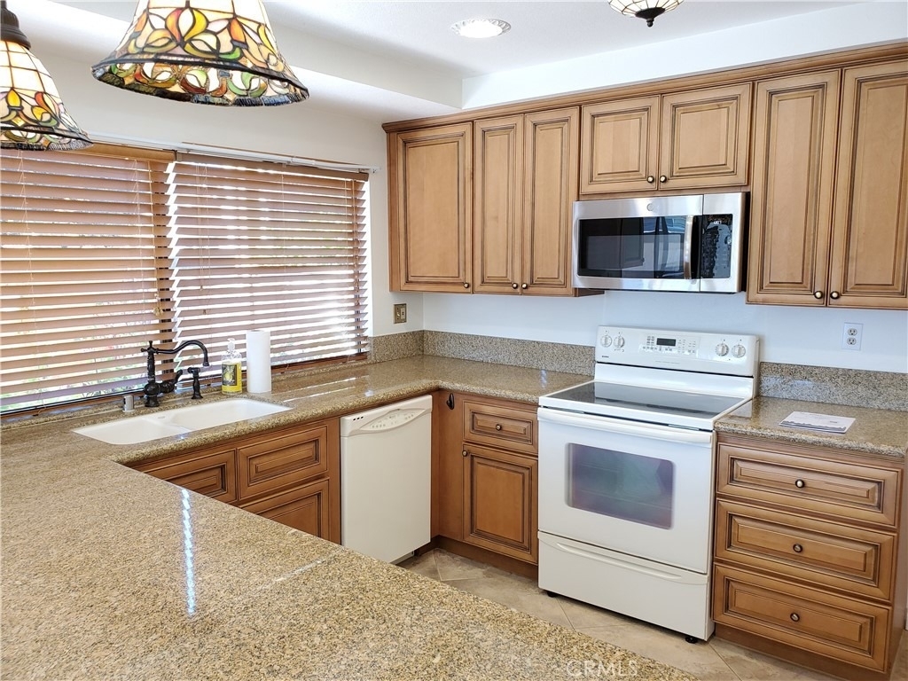 18269 Peters Court - Photo 7