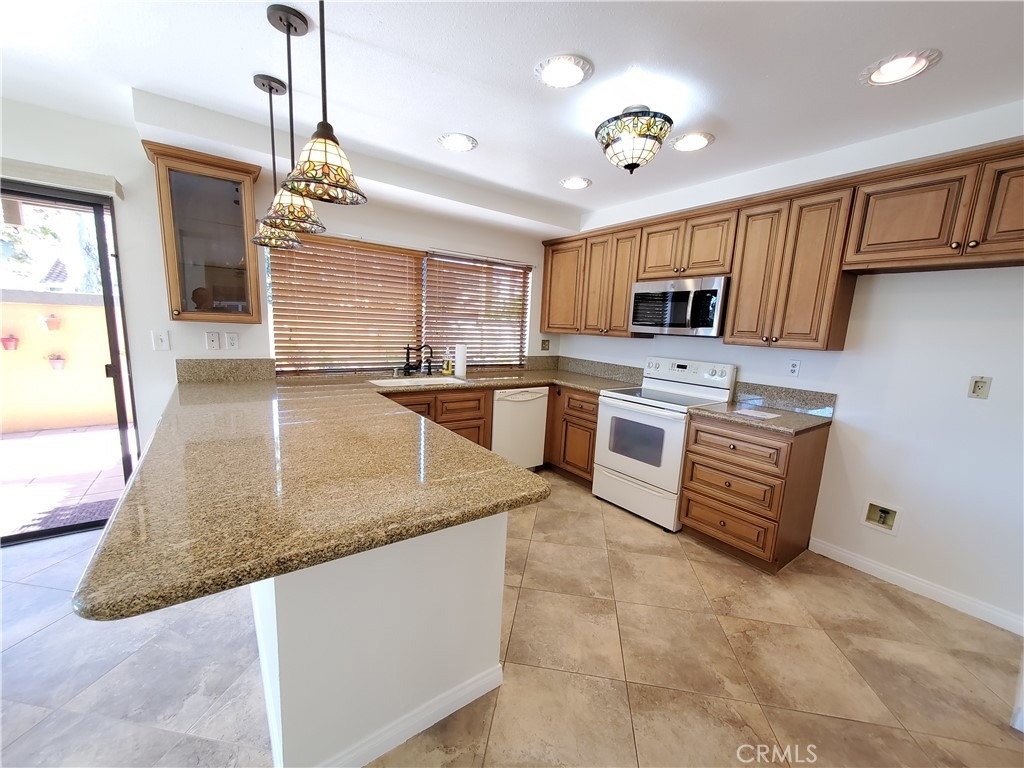 18269 Peters Court - Photo 6