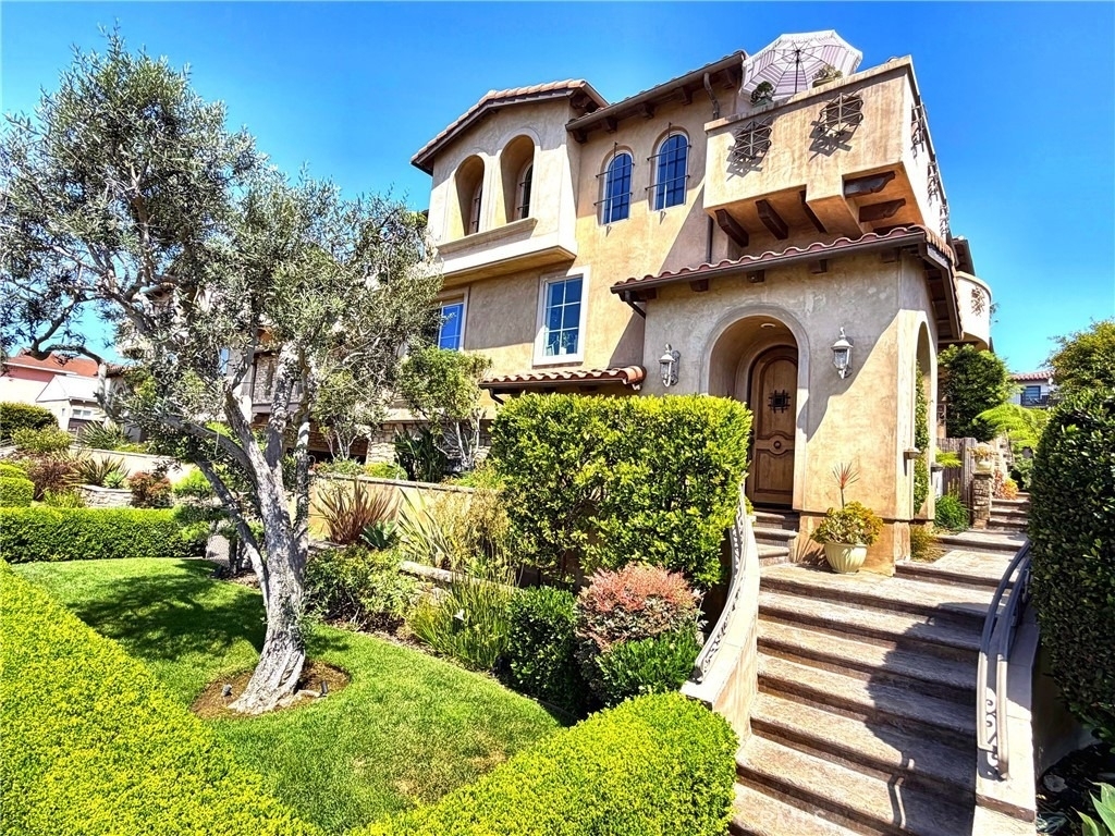 706 S Pacific Coast - Photo 1