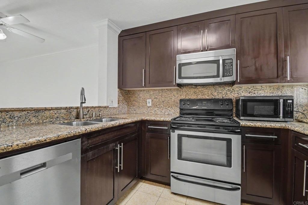 7405 Charmant Dr - Photo 5