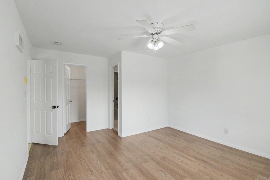 7405 Charmant Dr - Photo 18