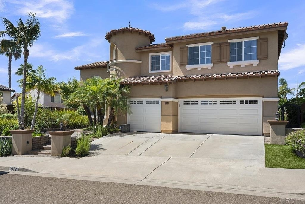 612 El Portal Drive - Photo 0