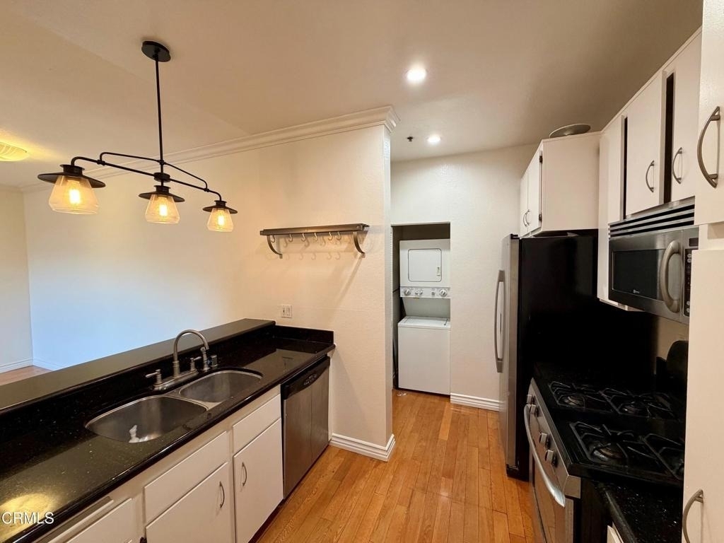 156 S Oak Knoll Avenue - Photo 7