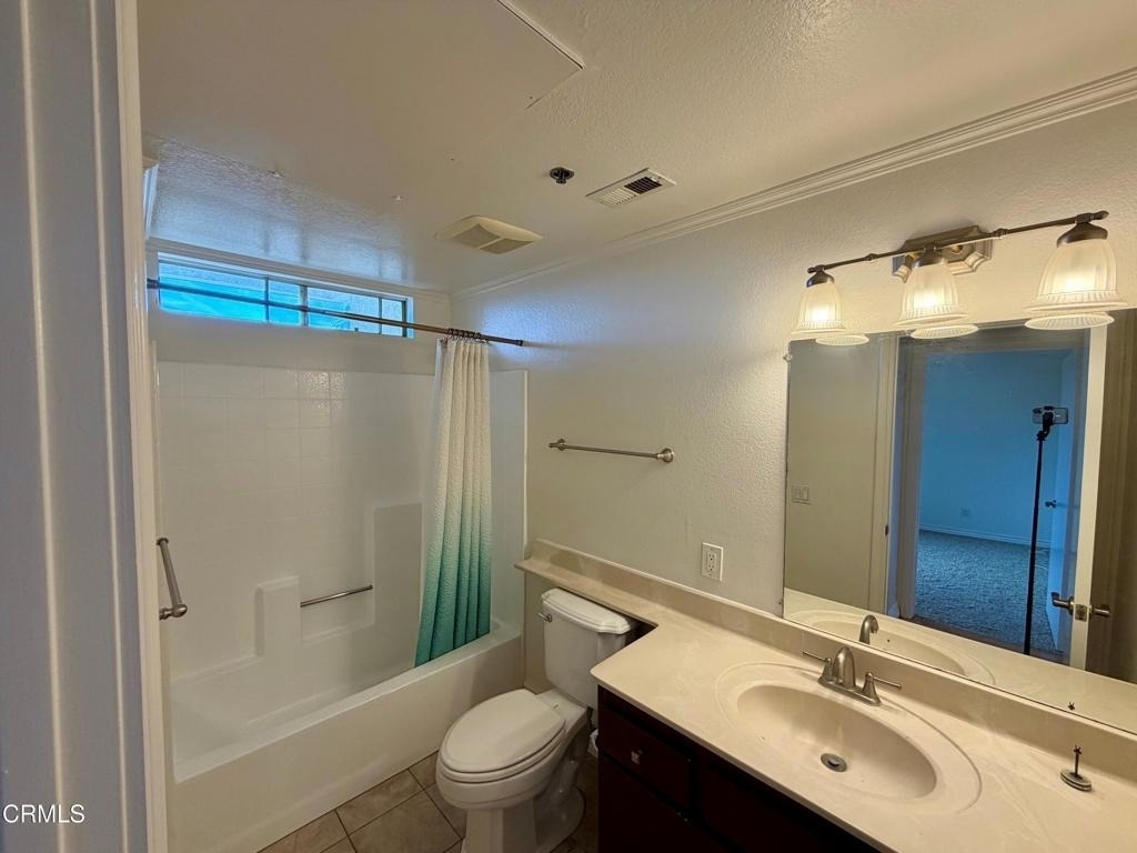 156 S Oak Knoll Avenue - Photo 10