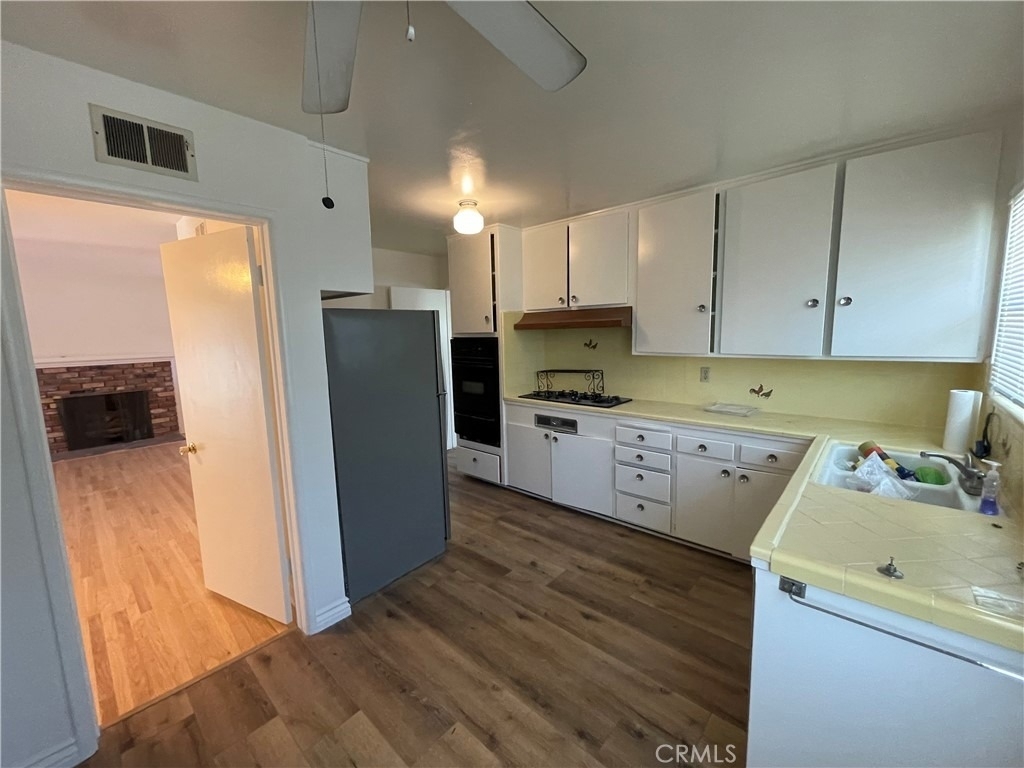 1440 E Rose Avenue - Photo 4