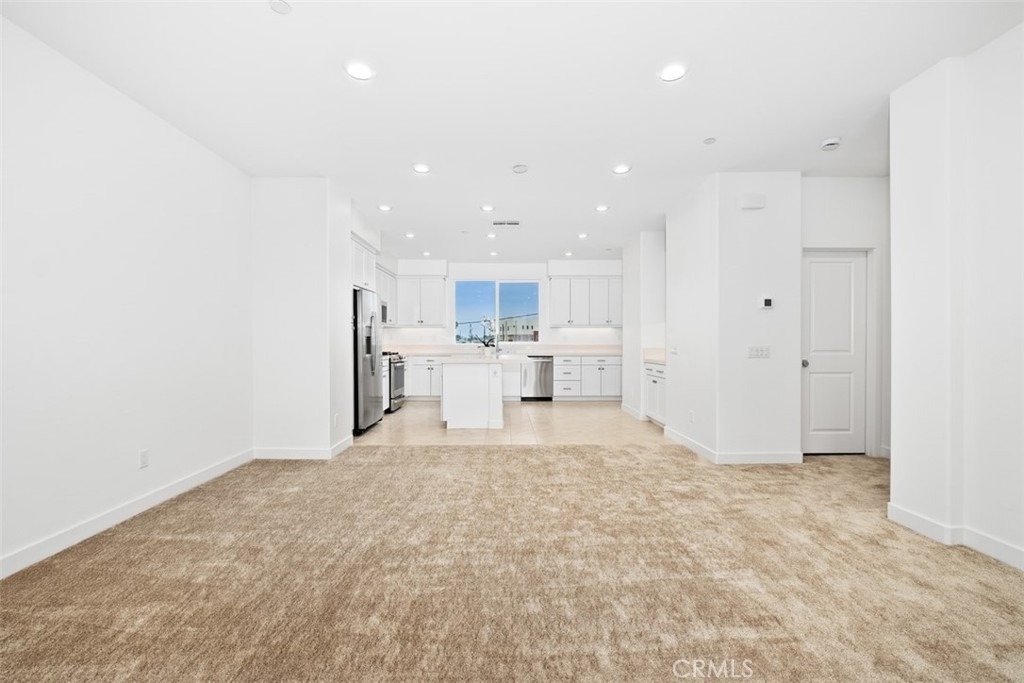 1637 W Lincoln Avenue - Photo 15