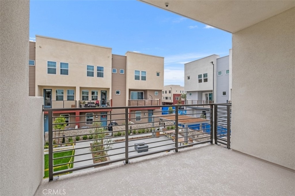 1637 W Lincoln Avenue - Photo 24
