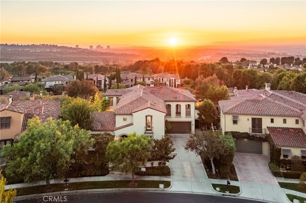 23 Castlerock - Photo 36