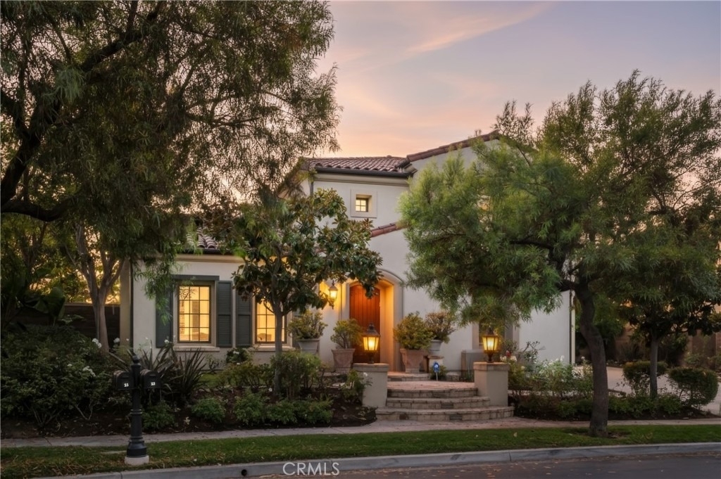 23 Castlerock - Photo 1
