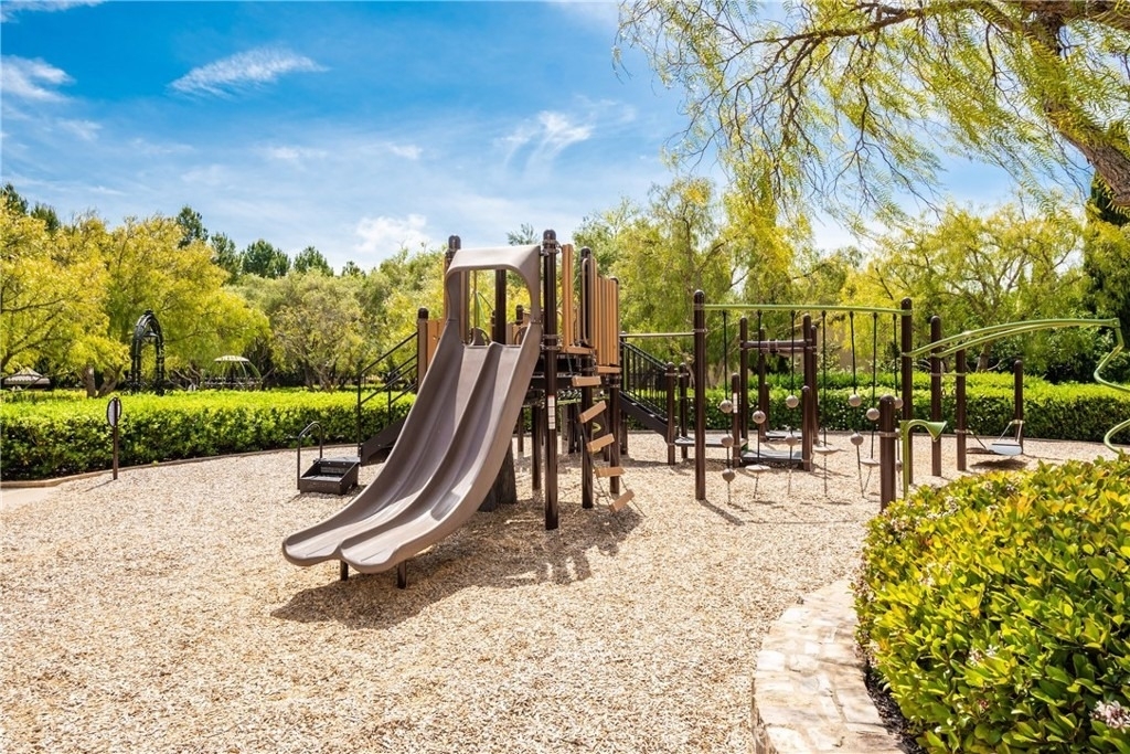 23 Castlerock - Photo 40
