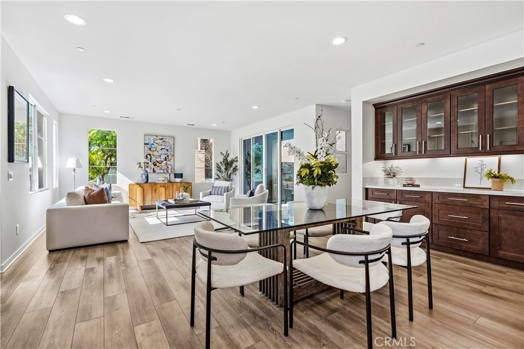 608 Cultivate - Photo 22