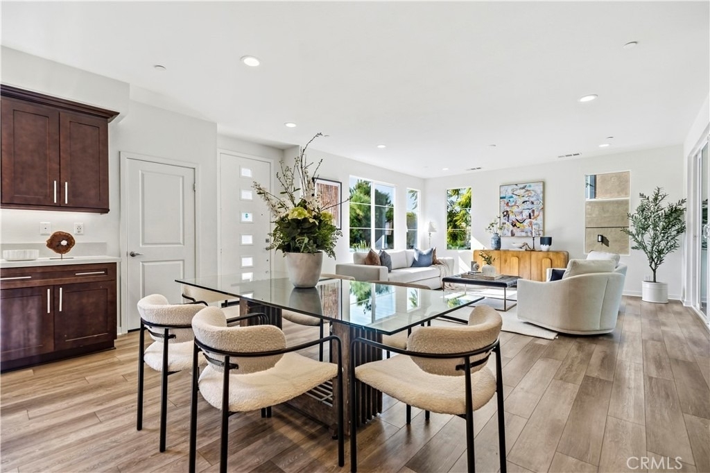 608 Cultivate - Photo 20