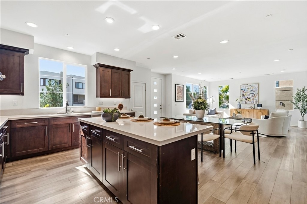 608 Cultivate - Photo 21
